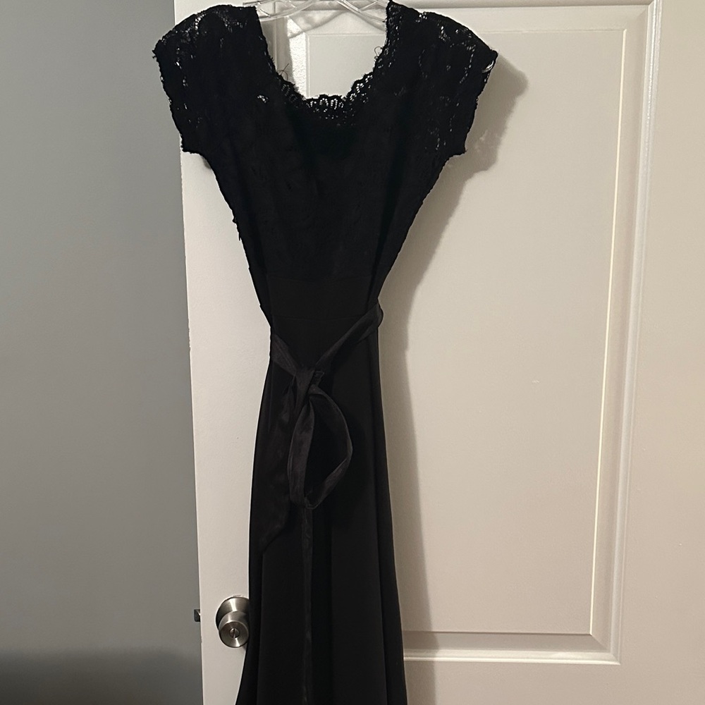 Elegant Black Lace Dress